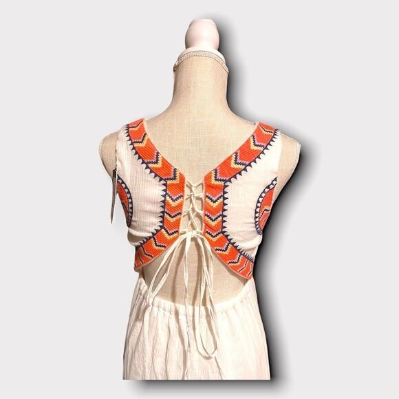 Romeo & Juliet Couture | NWT Women’s White Maxi Dress Embroidered Design Small - Picture 3 of 6